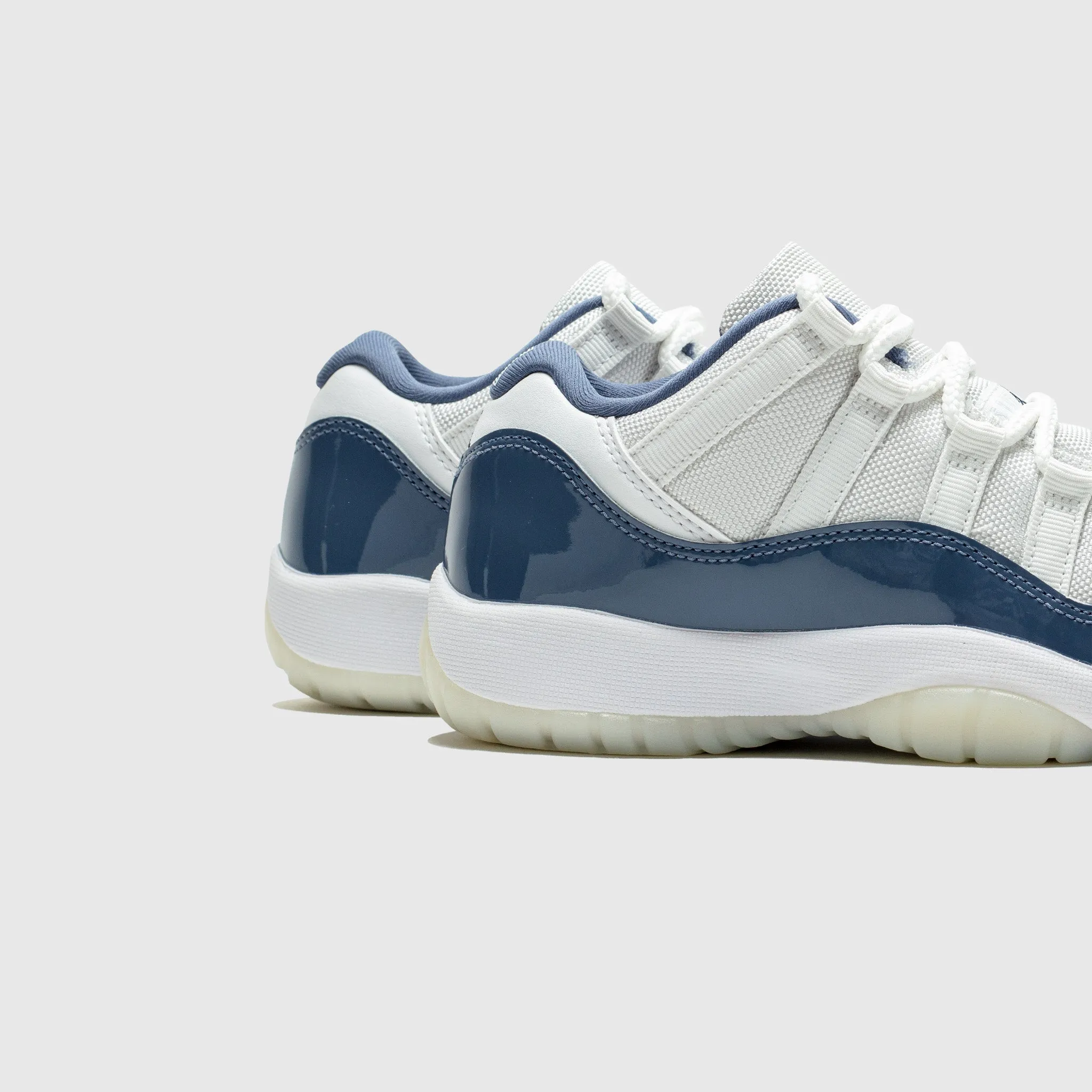 AIR JORDAN 11 RETRO LOW (GS) "DIFFUSED BLUE"