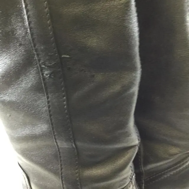 Chanel Mid-Thigh Leather Boots. Size 37.5