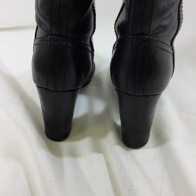 Chanel Mid-Thigh Leather Boots. Size 37.5