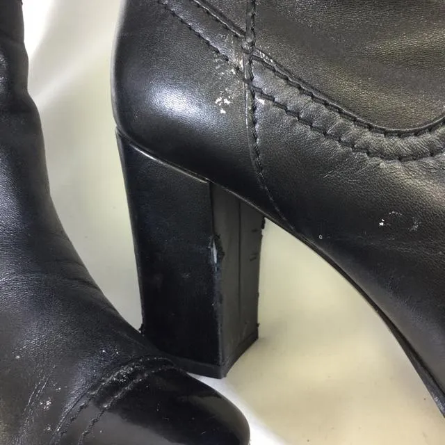 Chanel Mid-Thigh Leather Boots. Size 37.5