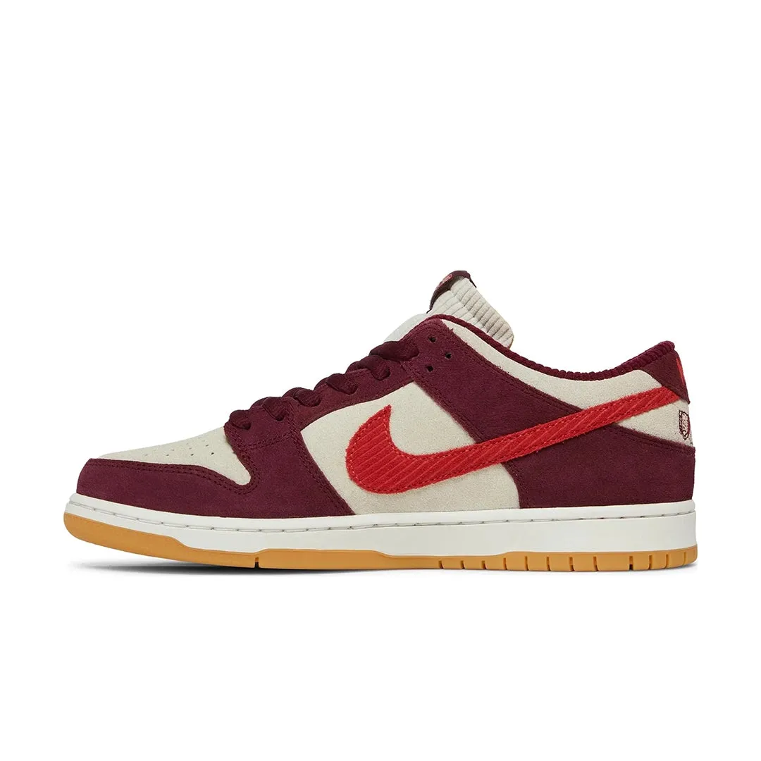 Nike SB Dunk Low Skate Like A Girl