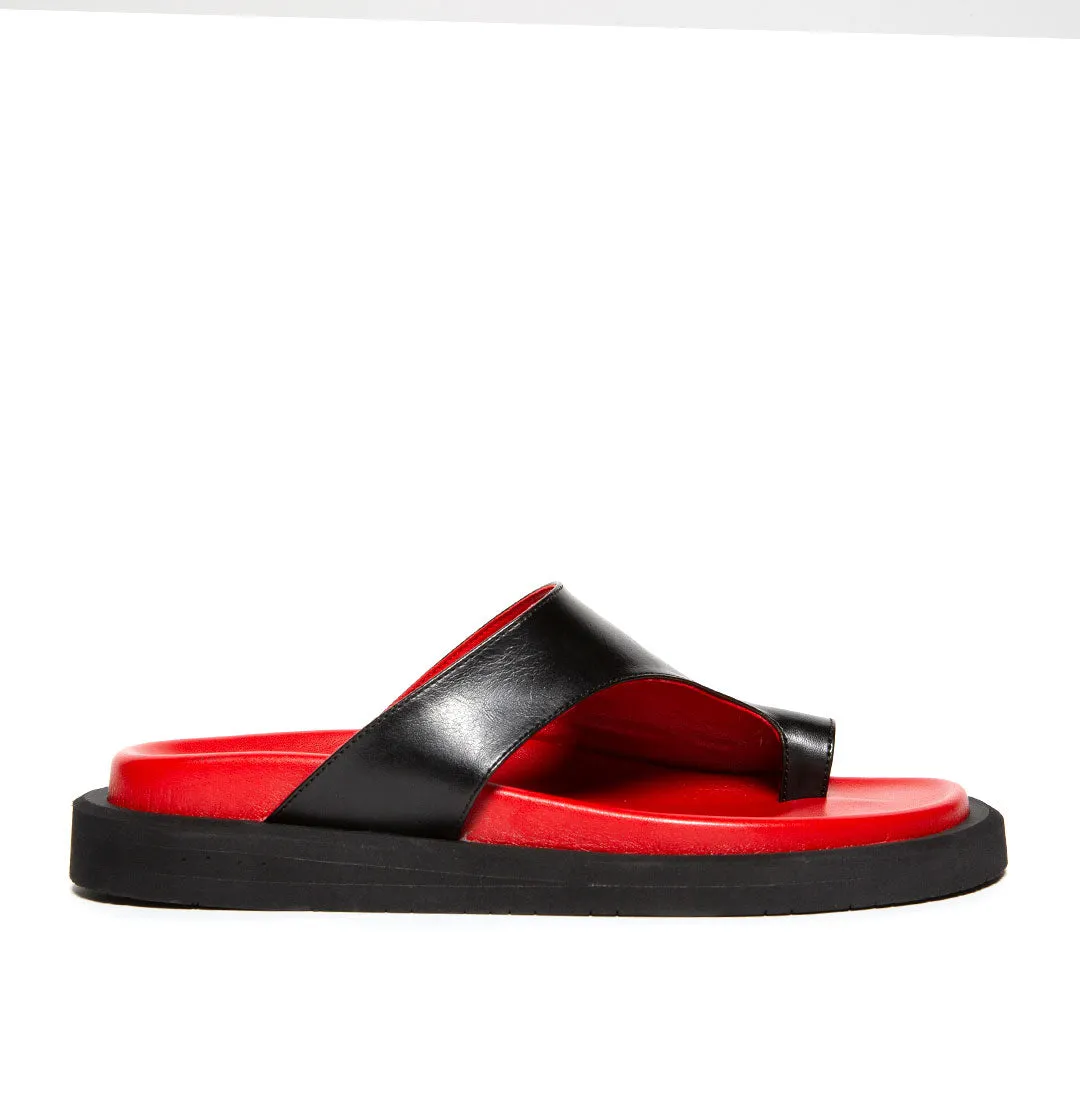 Poe Sandal